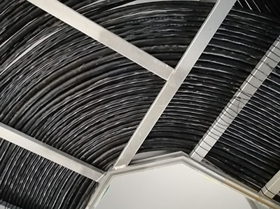 北城新區(qū)供暖機組（二期）擴建項目部電纜敷設